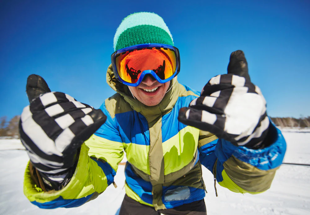 8 Best Ski Gloves (2026 Review Guide)